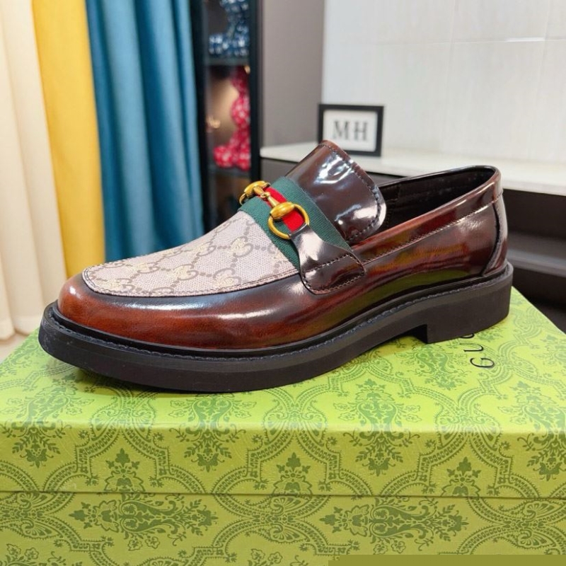 G*u*i leather shoes